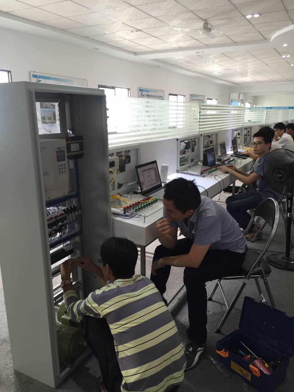 電氣控制柜減速機 電氣控制柜減速機