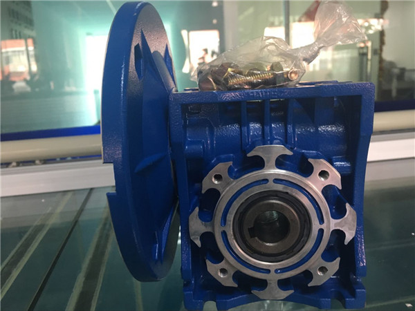 NMRV渦輪渦桿減速機 (3) NMRV渦輪渦桿減速機 (3)