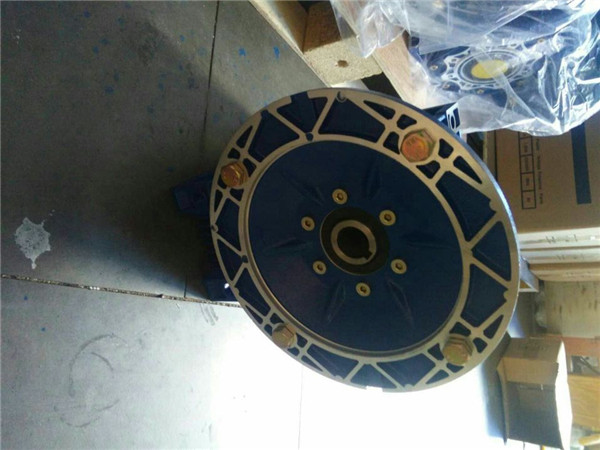 RV蝸輪蝸桿減速機(jī) (15) RV蝸輪蝸桿減速機(jī) (15)