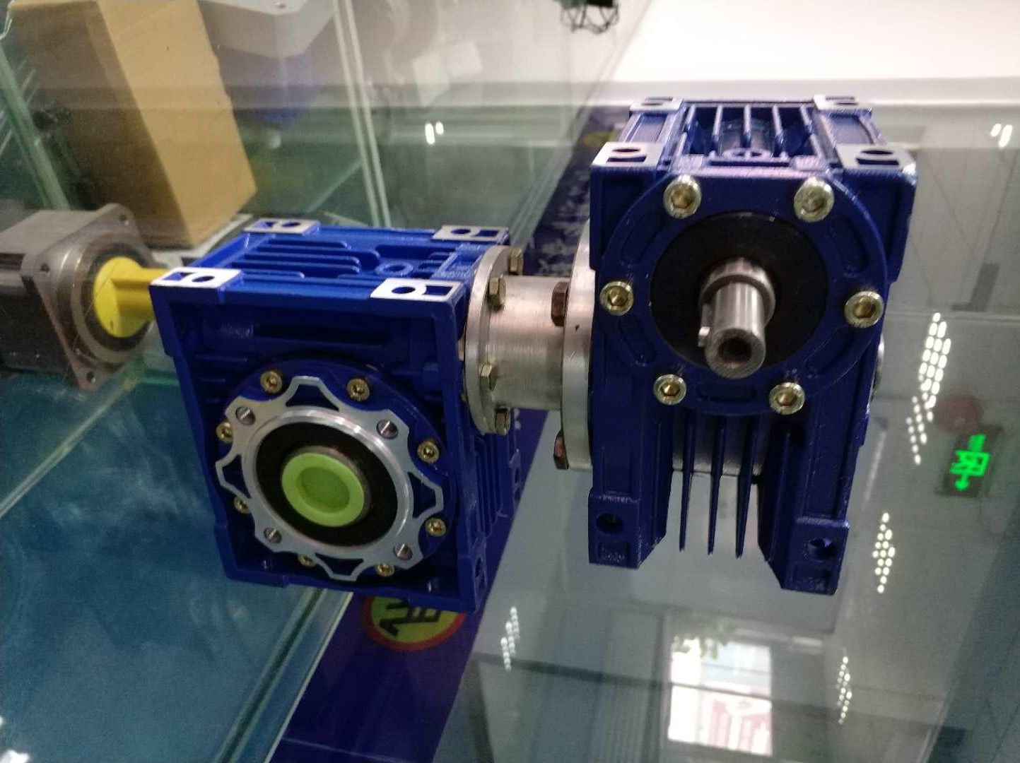 NMRV075減速箱,NMRV075075減速機(jī) NMRV075減速箱,NMRV075075減速機(jī)