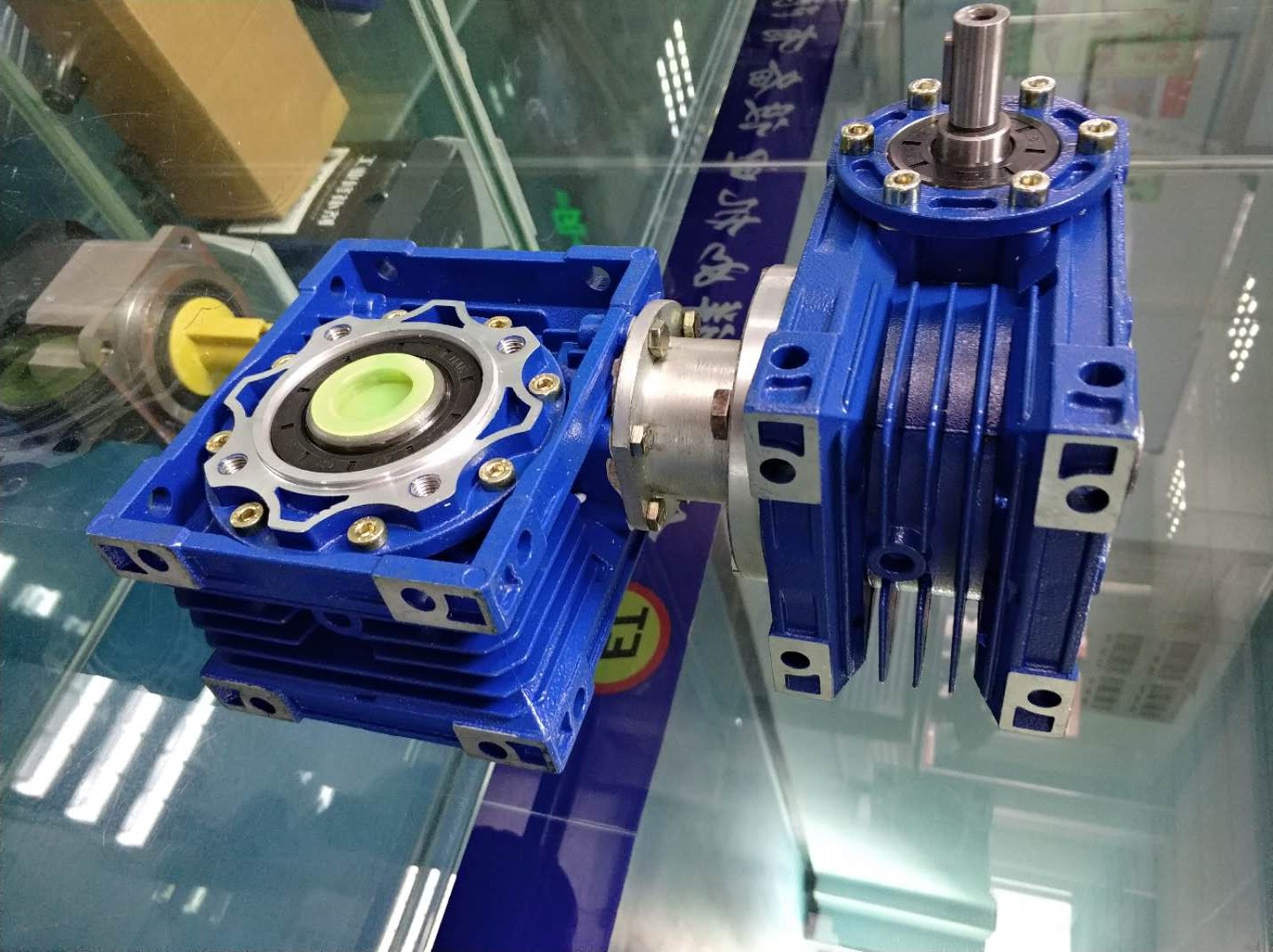 NMRV040減速機,NMRV040-15-1.1KW減速機 NMRV040減速機,NMRV040-15-1.1KW減速機