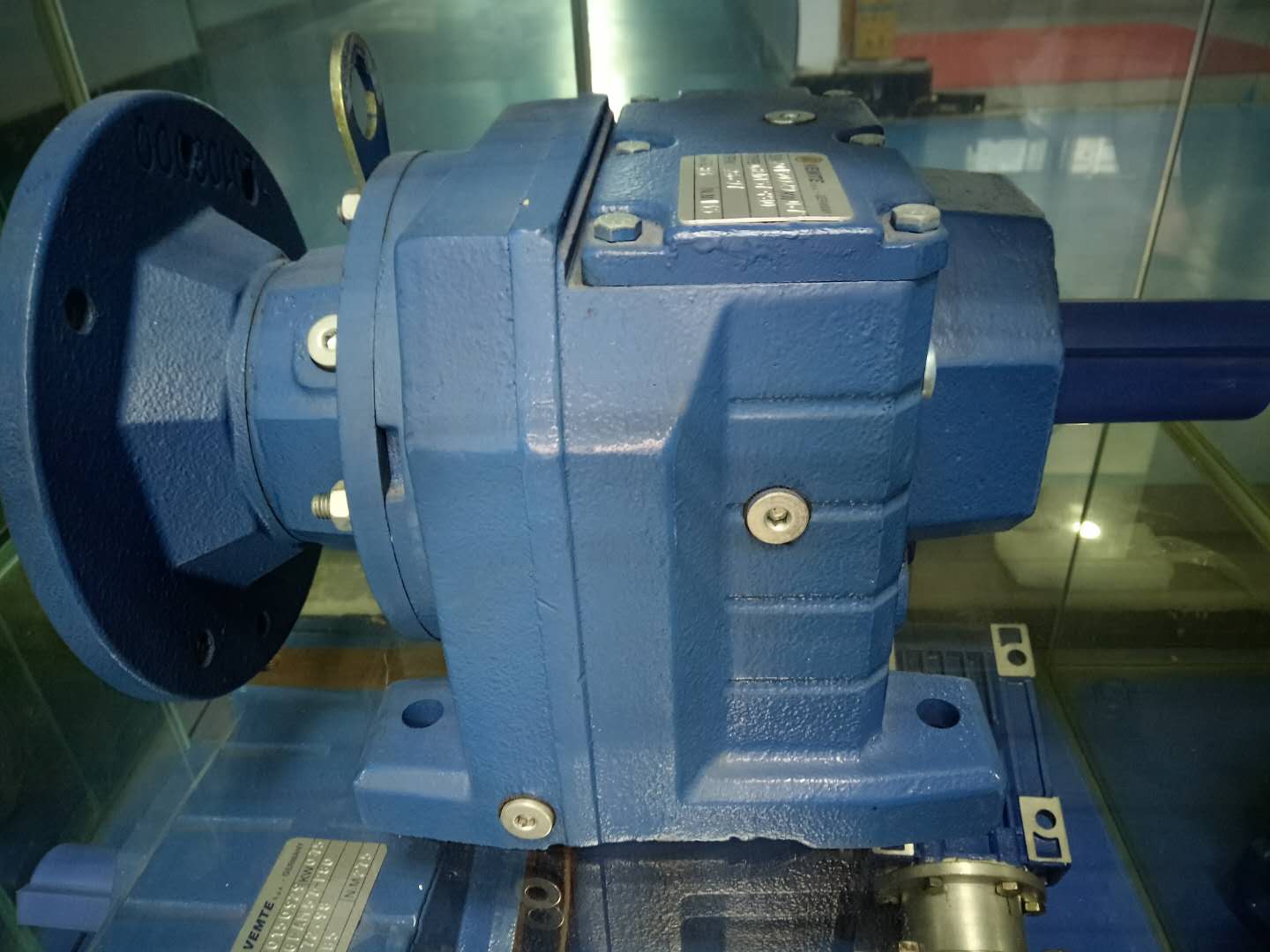 R系列減速器_同軸斜齒輪減速機型號大全 R系列減速器_同軸斜齒輪減速機型號大全