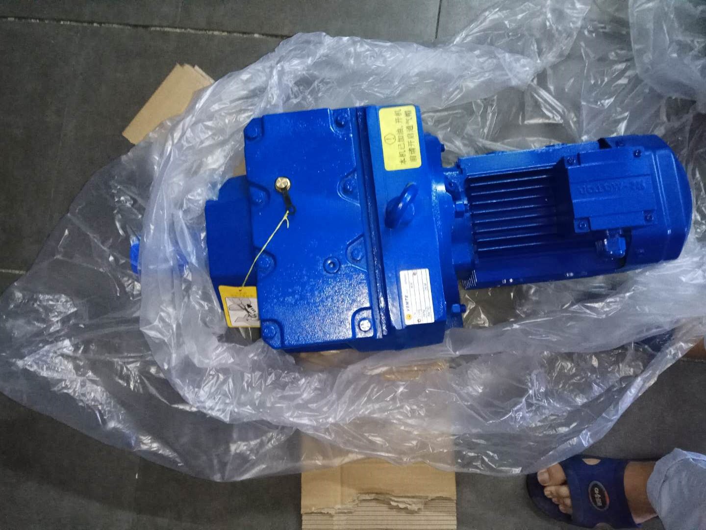 R87YVP160減速機,R87減速機,減速機潤滑油 R87YVP160減速機,R87減速機,減速機潤滑油