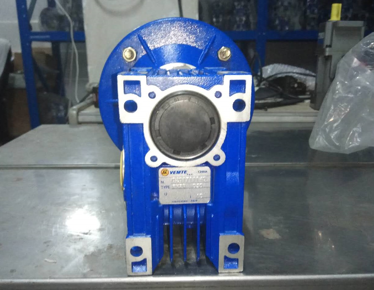 棒條振動給料機減速機,RV075-60-0.18KW減速器,RV075減速機 棒條振動給料機減速機,RV075-60-0.18KW減速器,RV075減速機