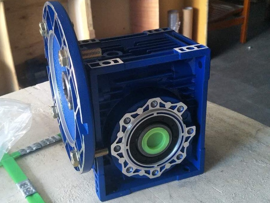 RV040減速機,柱塞泵減速機,NMRV040減速機,蝸輪蝸桿減速機 RV040減速機,柱塞泵減速機,NMRV040減速機,蝸輪蝸桿減速機