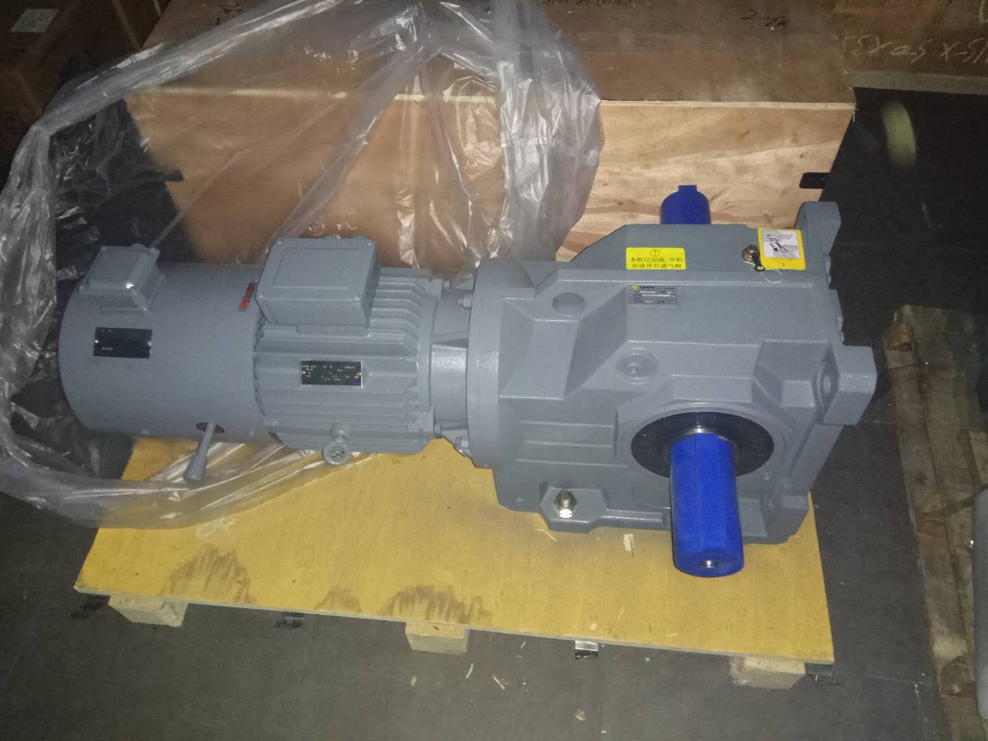 干粉砂漿機減速機,齒輪減速機,減速機K107 干粉砂漿機減速機,齒輪減速機,減速機K107