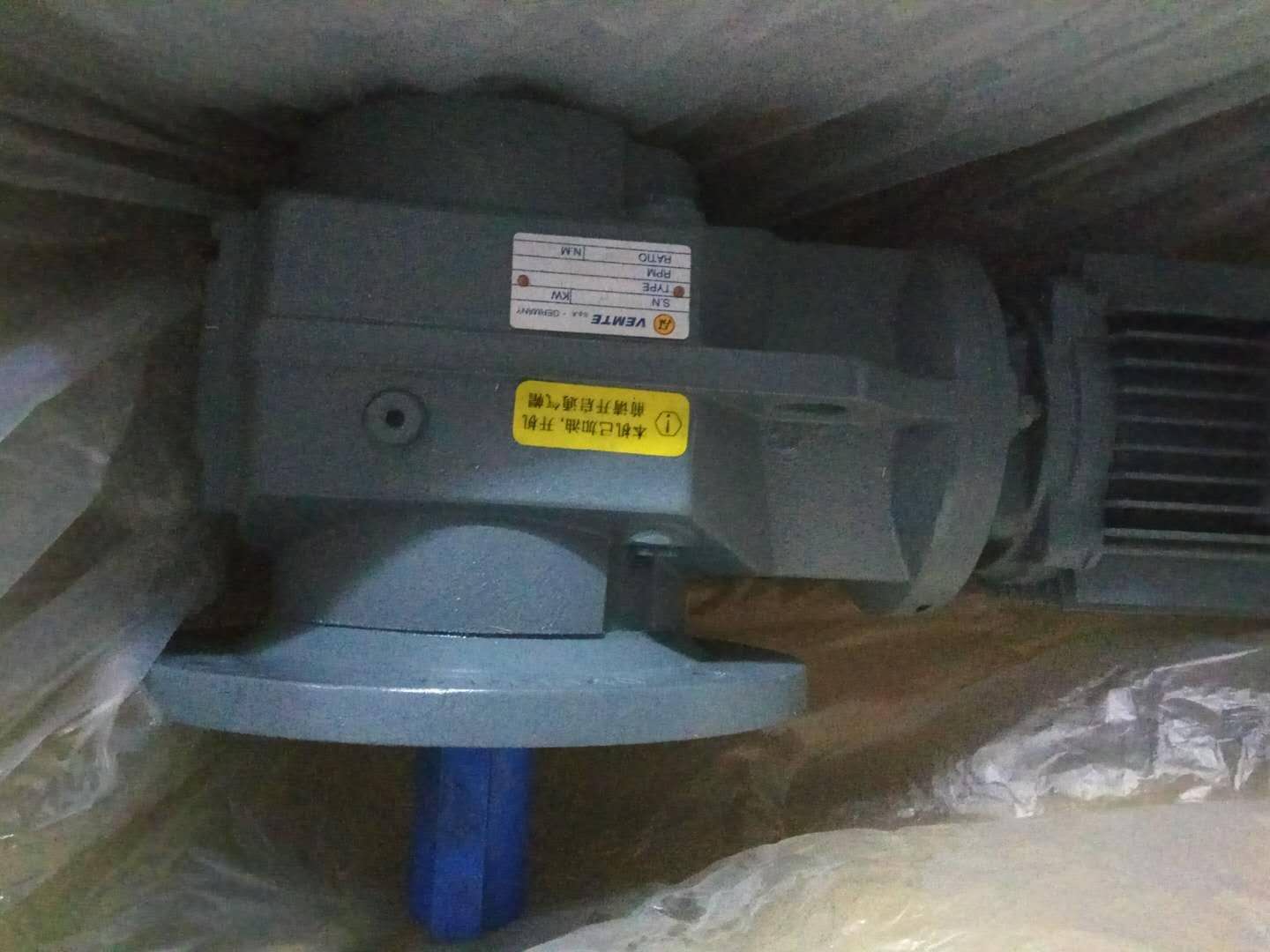 菌棒注水機減速機,齒輪渦輪減速機,減速機S97,S97YS80M4 菌棒注水機減速機,齒輪渦輪減速機,減速機S97,S97YS80M4