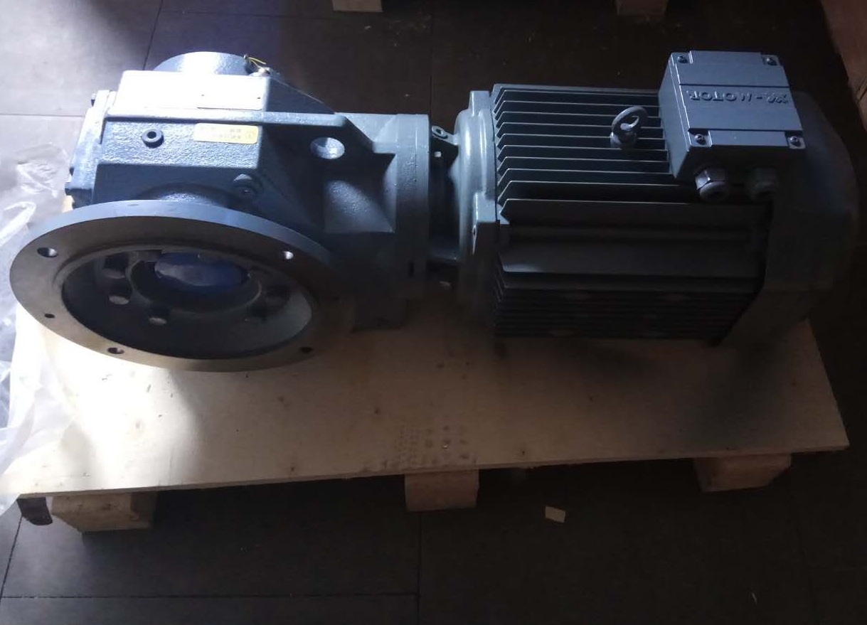 樹皮粉碎機減速機,蝸輪蝸桿減速機,減速機S87,S87DT71M4 樹皮粉碎機減速機,蝸輪蝸桿減速機,減速機S87,S87DT71M4