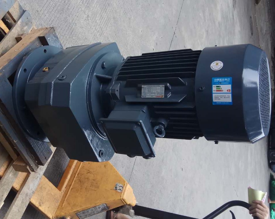 面條生產(chǎn)機(jī)械減速機(jī),齒輪減速機(jī),減速機(jī)R167,R167Y160M4 面條生產(chǎn)機(jī)械減速機(jī),齒輪減速機(jī),減速機(jī)R167,R167Y160M4