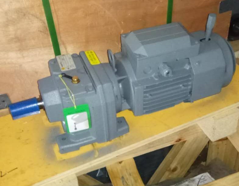 R47減速機 R47減速機