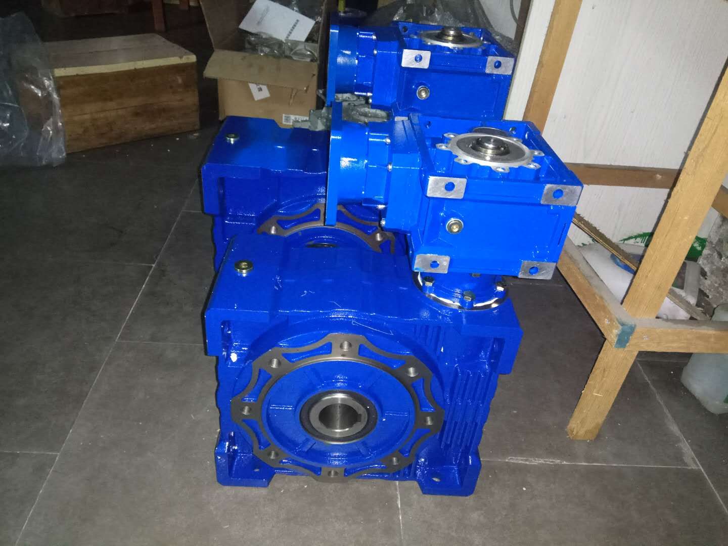 配伺服電機(jī)的減速機(jī) 配伺服電機(jī)的減速機(jī)