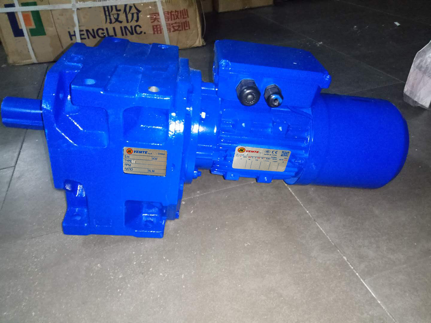 齒輪減速機(jī),錐齒輪減速機(jī),齒輪減速電機(jī),四大系列減速機(jī),減速機(jī)RF67 齒輪減速機(jī),錐齒輪減速機(jī),齒輪減速電機(jī),四大系列減速機(jī),減速機(jī)RF67