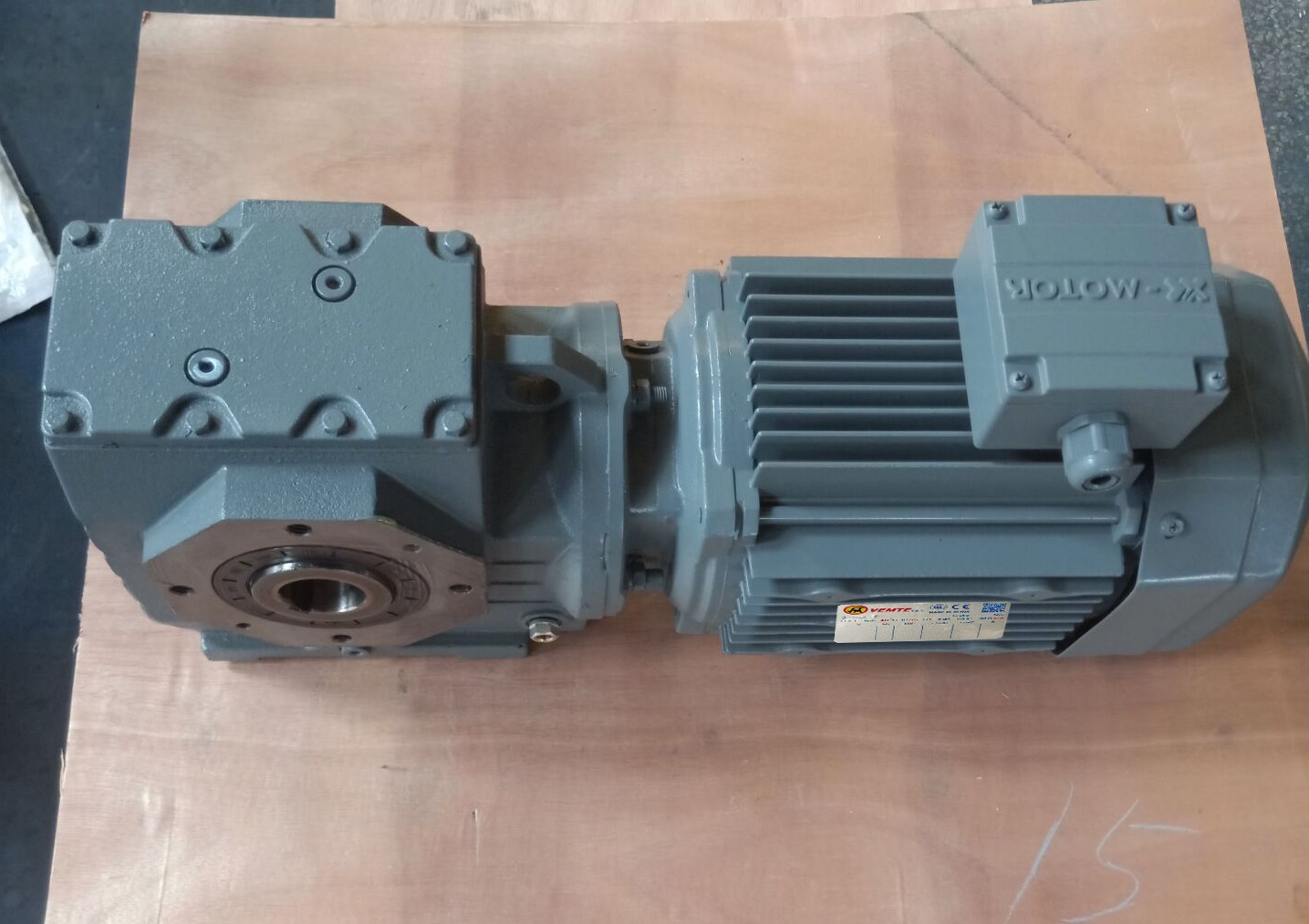 S97減速機,攪拌機減速機,渦輪減速機,S97YEJ132M4 S97減速機,攪拌機減速機,渦輪減速機,S97YEJ132M4