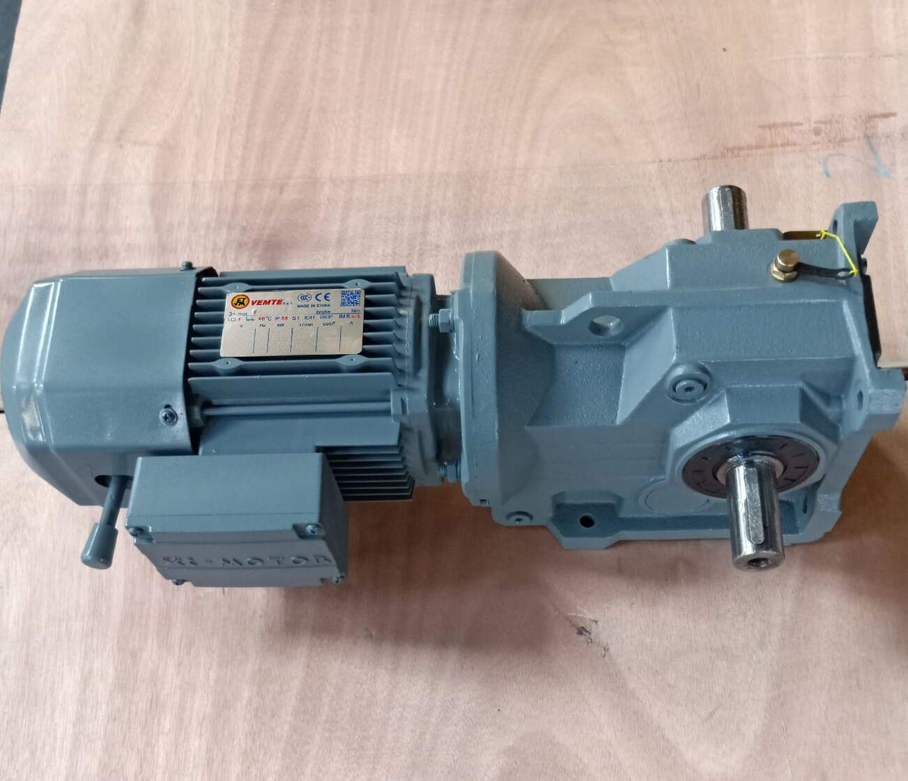 減速機K127DV180M4 減速機K127DV180M4