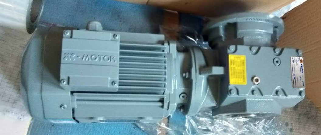 SAF67減速機(jī),SAF67Y90L4,自鎖減速機(jī),制動(dòng)電機(jī) SAF67減速機(jī),SAF67Y90L4,自鎖減速機(jī),制動(dòng)電機(jī)