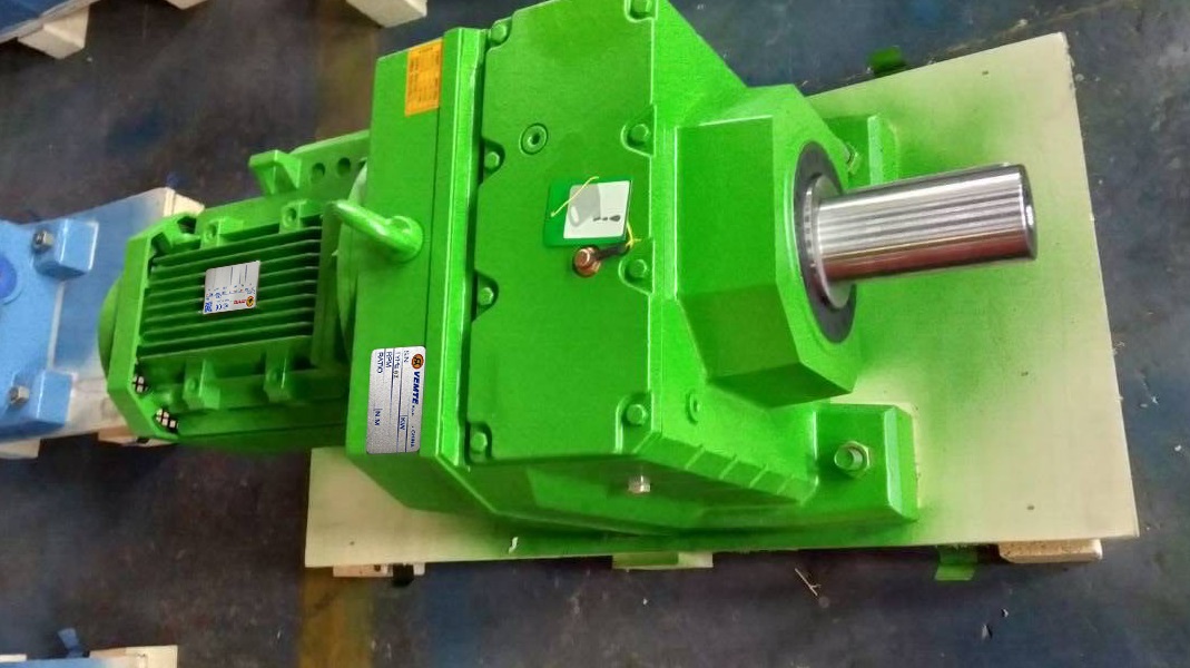 攪拌器減速機,立式減速機,3KW減速機,R77Y100L4減速機 攪拌器減速機,立式減速機,3KW減速機,R77Y100L4減速機