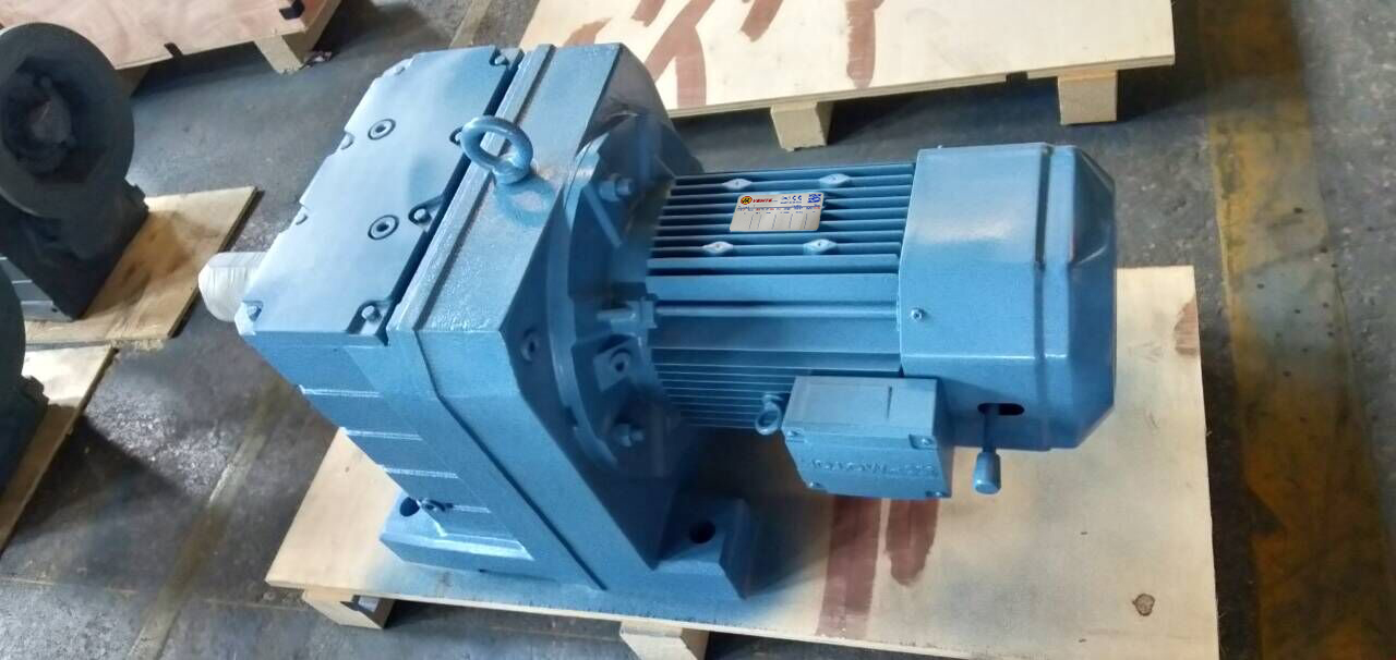 750W減速機,5比減速機,RF27Y80M4,四大系列減速機 750W減速機,5比減速機,RF27Y80M4,四大系列減速機