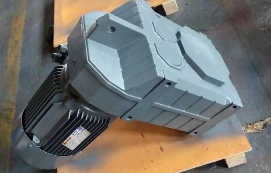 輸送帶減速機(jī),5.5KW減速機(jī),5.5KW齒輪減速電機(jī),60轉(zhuǎn)減速機(jī) 輸送帶減速機(jī),5.5KW減速機(jī),5.5KW齒輪減速電機(jī),60轉(zhuǎn)減速機(jī)