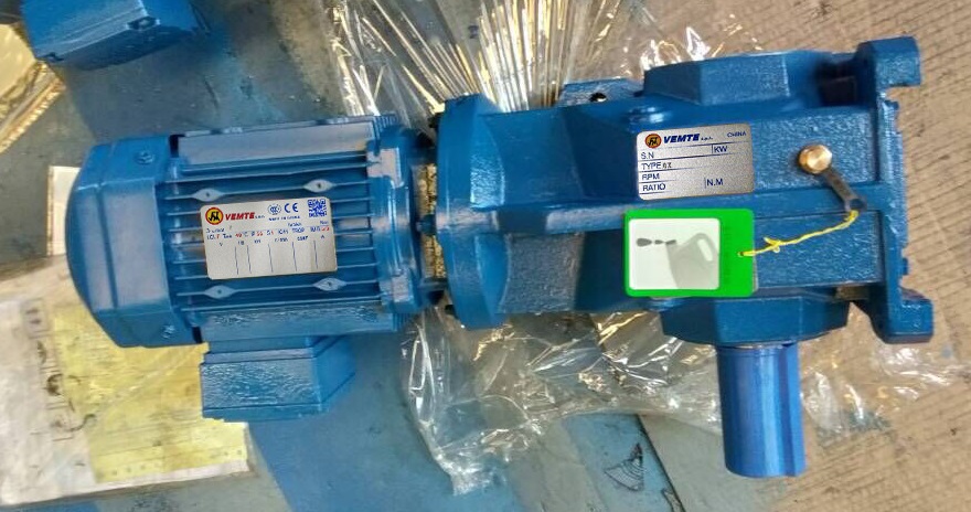 傳送帶減速機,單出軸減速機,直角減速機,0.75KW減速機 傳送帶減速機,單出軸減速機,直角減速機,0.75KW減速機