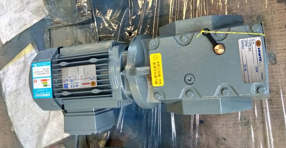 自鎖減速機,渦輪減速機,1.5KW減速機,剎車蝸輪減速機,S型減速機 自鎖減速機,渦輪減速機,1.5KW減速機,剎車蝸輪減速機,S型減速機