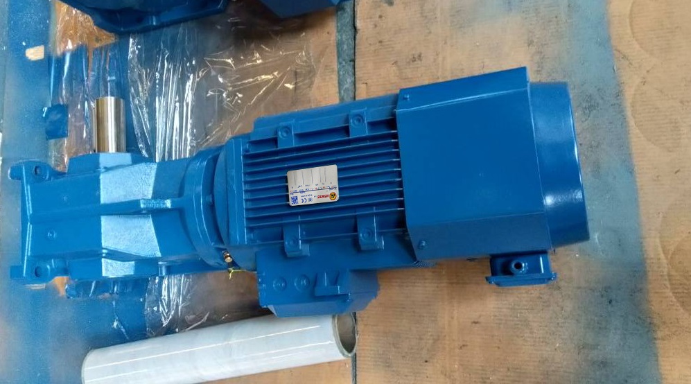 電機減速器,200轉減速機,直角減速機,轉角減速機,90度減速機 電機減速器,200轉減速機,直角減速機,轉角減速機,90度減速機