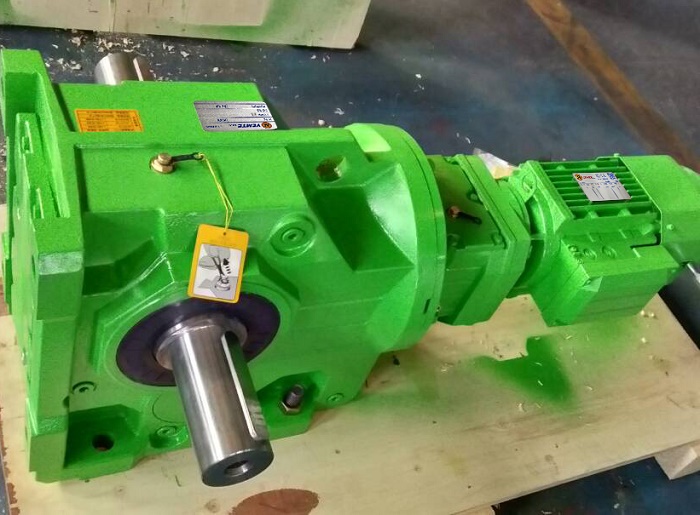 三級斜齒傘齒輪減速電機 三級斜齒傘齒輪減速電機