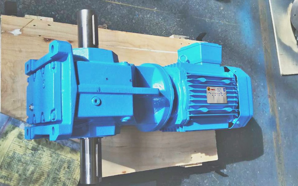 提升機減速機,舞臺設備減速機,電機減速器,齒輪減速機 提升機減速機,舞臺設備減速機,電機減速器,齒輪減速機