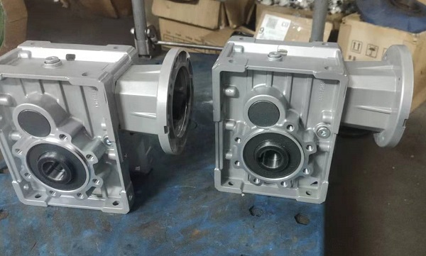 750W減速機,直角減速機,中空減速機,60比減速機 750W減速機,直角減速機,中空減速機,60比減速機