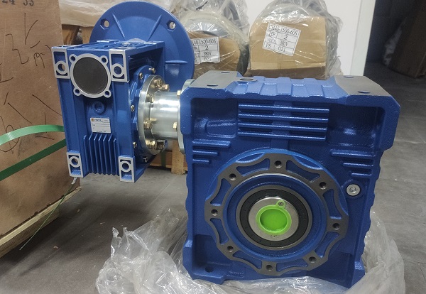 口罩機減速機，蝸輪蝸桿減速機,300W減速機,100比減速機