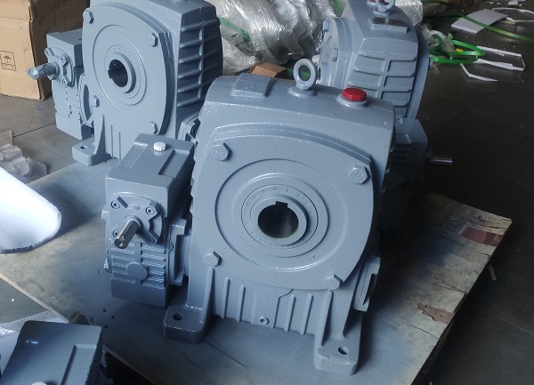 鼎裕減速機(jī)選型手冊(cè)資料樣本下載,鼎裕減速機(jī) 鼎裕減速機(jī)選型手冊(cè)資料樣本下載,鼎裕減速機(jī)