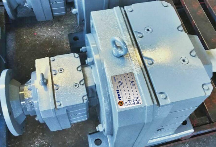 變頻電機齒輪箱一體機 變頻電機齒輪箱一體機