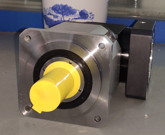 18500W伺服電機(jī)減速機(jī) 18500W伺服電機(jī)減速機(jī)