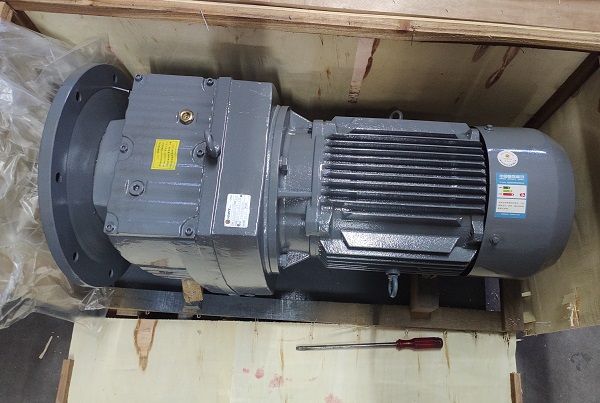 1000W電機減速機,行李輸送機減速機,R系列減速機電機 1000W電機減速機,行李輸送機減速機,R系列減速機電機