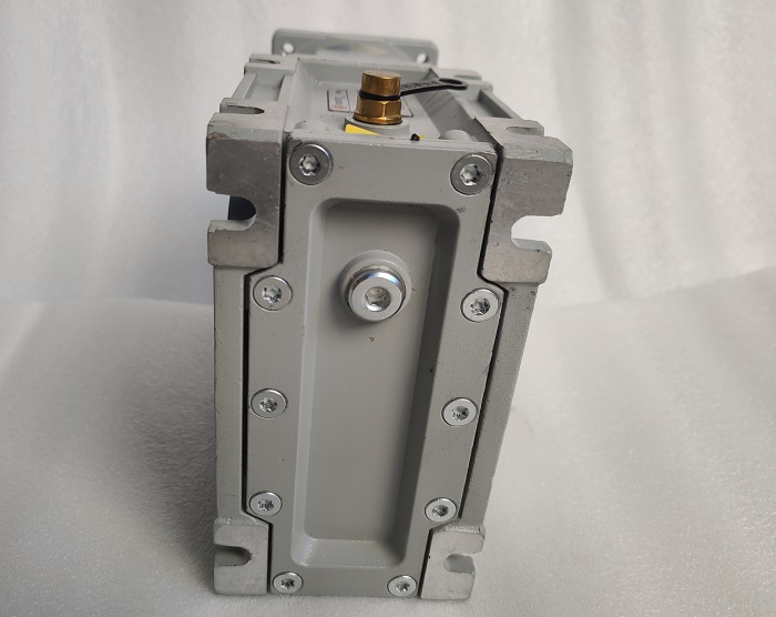 減速機帶1600W電機 減速機帶1600W電機