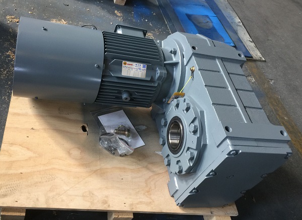 平行軸斜齒輪減速機,4300W電機減速機,螺旋下料機減速機 平行軸斜齒輪減速機,4300W電機減速機,螺旋下料機減速機