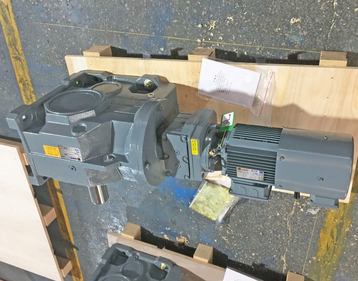 減速機配上調速電機 減速機配上調速電機