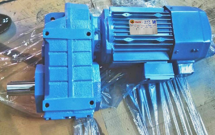 F系列斜齒輪減速機(jī)配三相電機(jī) F系列斜齒輪減速機(jī)配三相電機(jī)