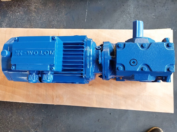 S系列減速機(jī)配電機(jī)用 S系列減速機(jī)配電機(jī)用