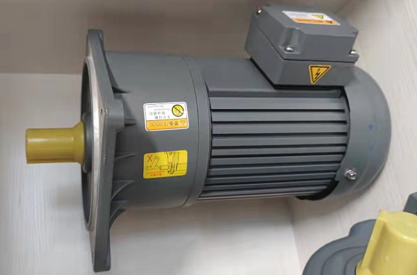 磨砂機(jī)伺服電機(jī)減速機(jī)選型手冊(cè)資料樣本下載,磨砂機(jī)減速機(jī),伺服減速機(jī)選型樣本 磨砂機(jī)伺服電機(jī)減速機(jī)選型手冊(cè)資料樣本下載,磨砂機(jī)減速機(jī),伺服減速機(jī)選型樣本