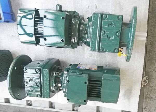 用1220 (2) 用1220 (2)