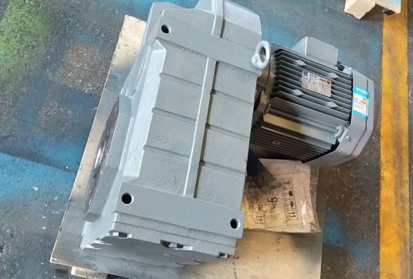 振動輸送機減速機,輸送機減速電機,,3KW電機減速機,3000W減速電機 振動輸送機減速機,輸送機減速電機,,3KW電機減速機,3000W減速電機