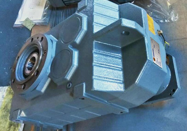 木材粉碎機減速機,24KW電機減速機,減速電機如何搭配 木材粉碎機減速機,24KW電機減速機,減速電機如何搭配