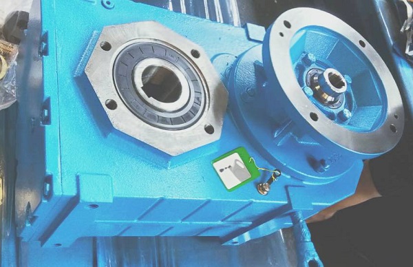 印花機(jī)減速機(jī),40KW電機(jī)減速機(jī),減速電機(jī)選型案例 印花機(jī)減速機(jī),40KW電機(jī)減速機(jī),減速電機(jī)選型案例