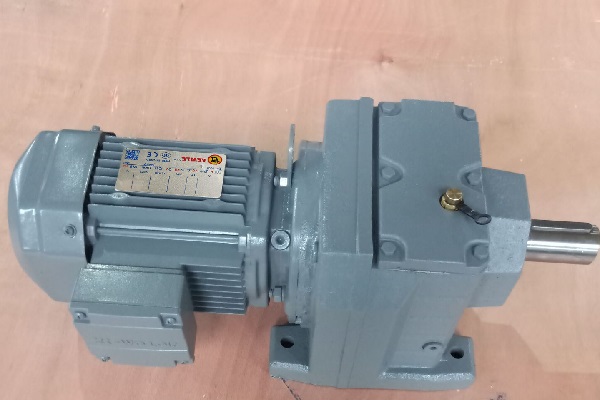 復合給料機減速機,46KW電機減速機,減速電機選型案例 復合給料機減速機,46KW電機減速機,減速電機選型案例