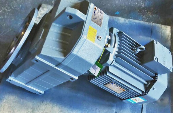 破碎機減速機,72KW電機減速機減速電機選型組合 破碎機減速機,72KW電機減速機減速電機選型組合