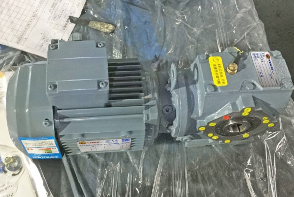 28轉的減速機,3200NM蝸輪蝸桿減速電機,一分鐘28圈的減速電機 28轉的減速機,3200NM蝸輪蝸桿減速電機,一分鐘28圈的減速電機