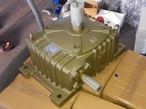 WPWEDKO70/120-3600-YEJ0.75KW減速機 WPWEDKO70/120-3600-YEJ0.75KW減速機