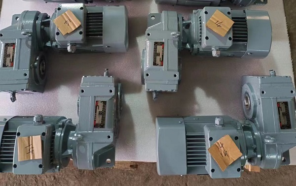 FF57減速機(jī) FF57減速機(jī)