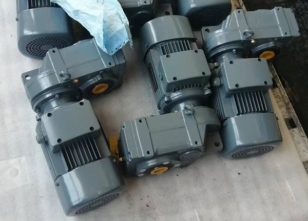 FAF67減速電機 FAF67減速電機