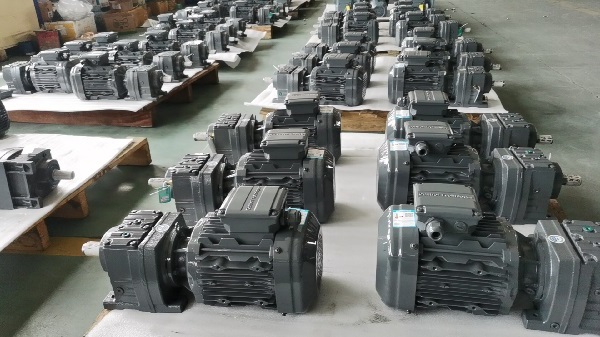 RX137減速電機(jī) RX137減速電機(jī)